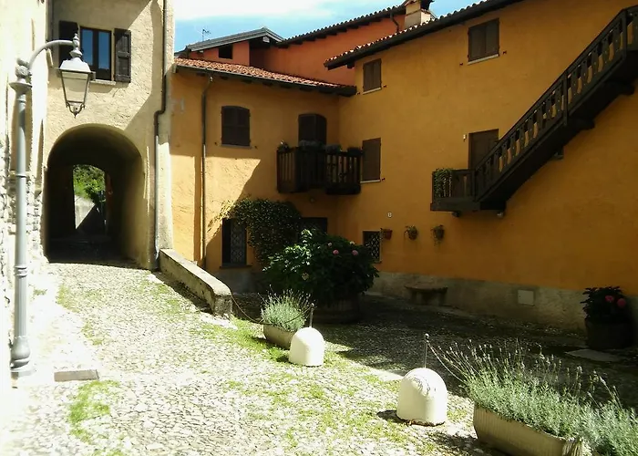 Antico Borgo Camporeso